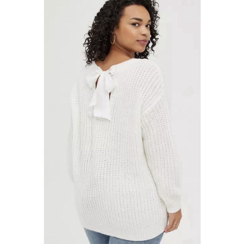 Torrid Women’s Ivory Cable Hearts Sweater Tie Back Sweater Sz M/L 10 - NEW